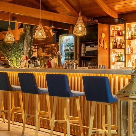 Paradise Hotel-Apartments Stalís Ngoại thất bức ảnh