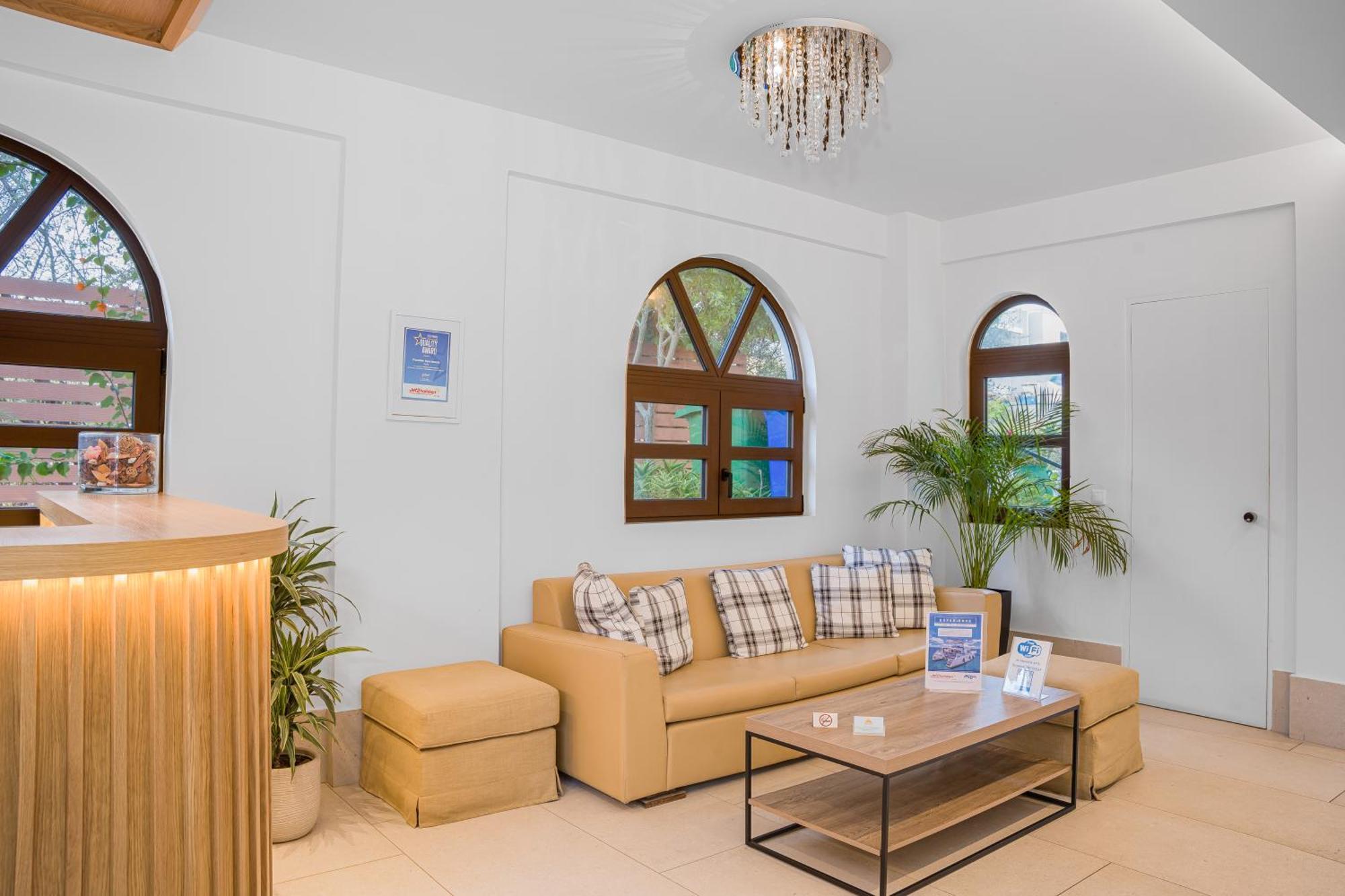 Paradise Hotel-Apartments Stalís Ngoại thất bức ảnh