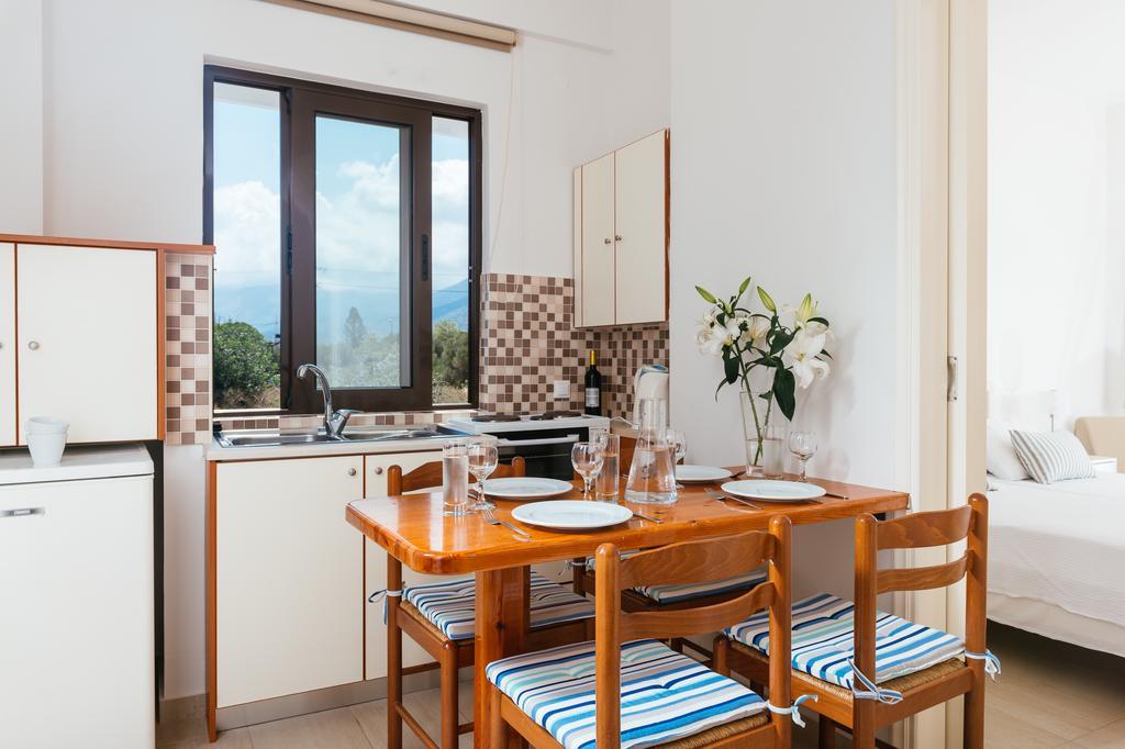 Paradise Hotel-Apartments Stalís Ngoại thất bức ảnh